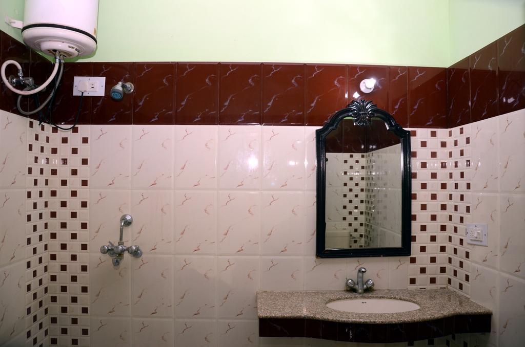 פושקאר Sajjan Bagh Resort מראה חיצוני תמונה